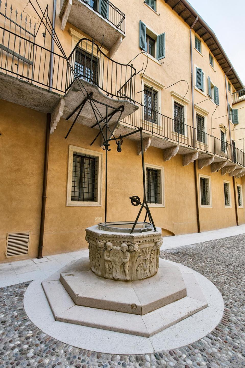 Palazzo Confalonieri Da Lisca Verona Exteriér fotografie
